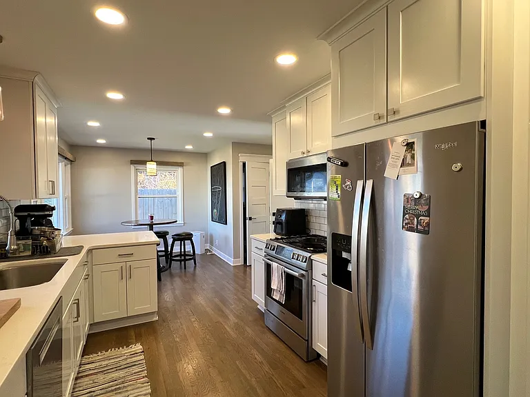 7137 Wilshire Blvd — Photo 10