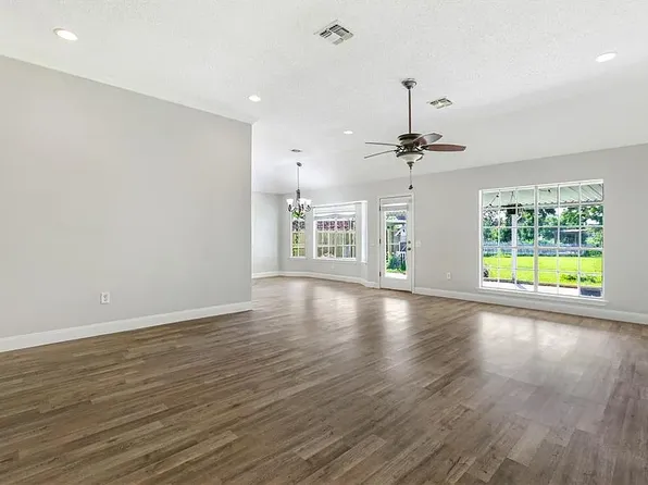 52 Shearwater Dr, La Place, LA 70068
