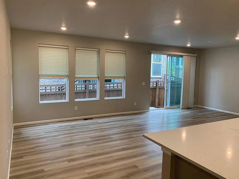 18311 E Kansas Pl — Photo 8