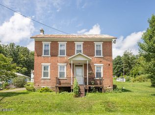 1306 W Valley Rd, Loganton, PA 17747