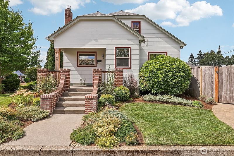 2nd image of 4100 Creston Avenue