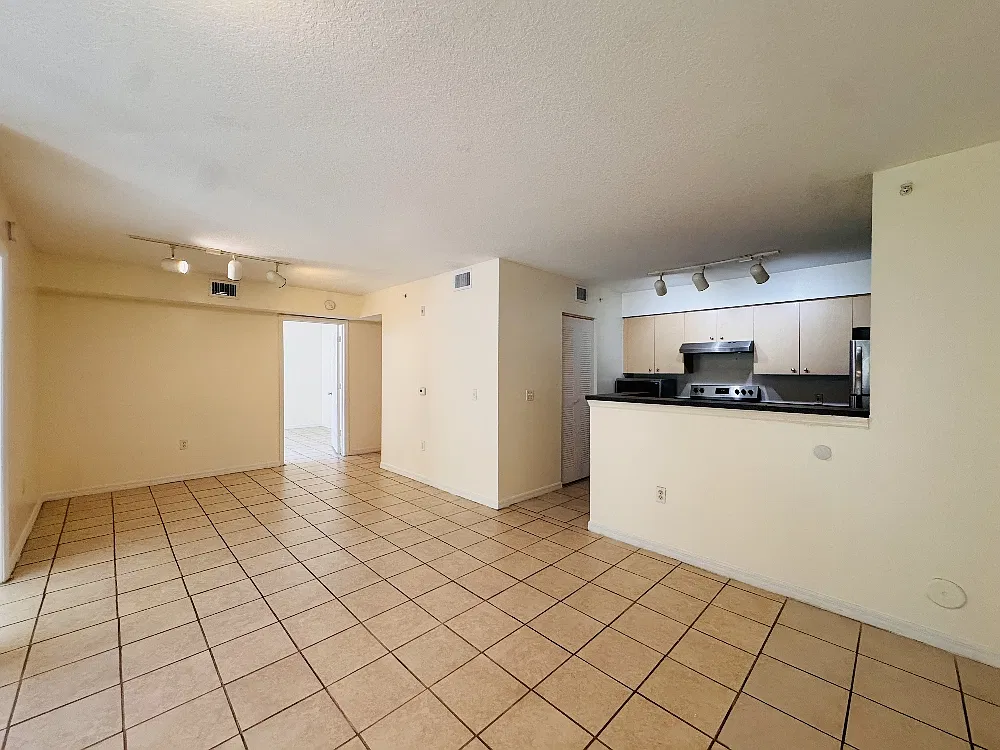 4271 San Marino Blvd — Photo 2