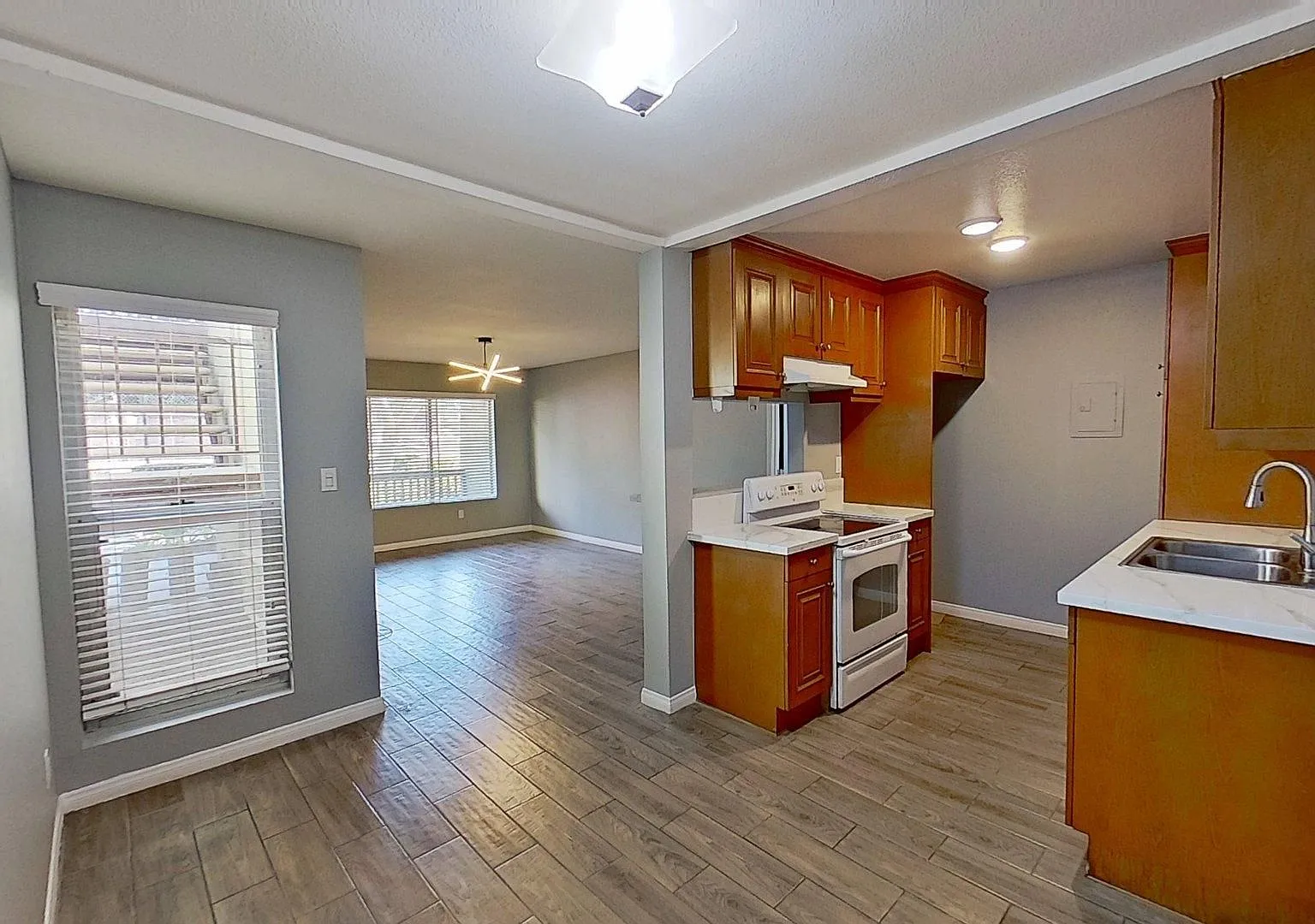 Move In Promo: 1040 W Macarthur Blvd #45, Santa Ana: Charming 1 Bed 1 Bath Condo With Community A... — Photo 1