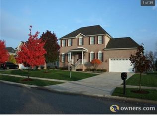 303 Cornwall Cir, Munster, IN 46321