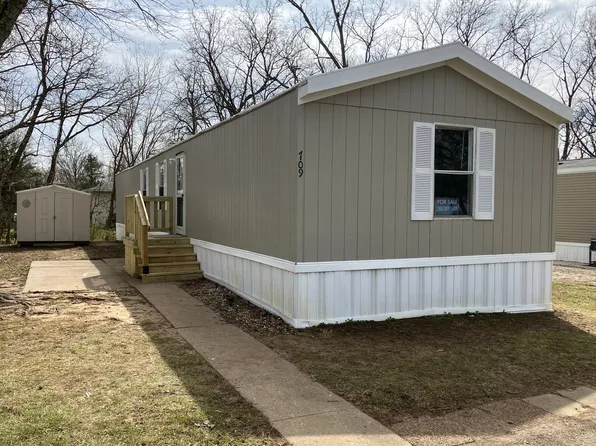 709 SE 42nd St #614, Topeka, KS 66609