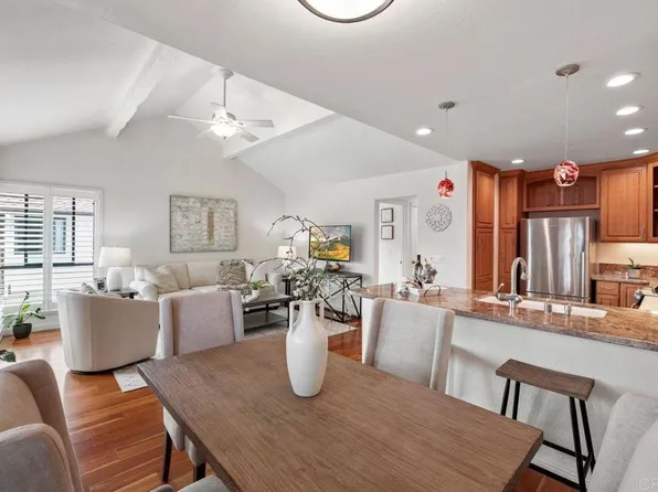 2419 Caminito Ocean Cv, Cardiff, CA 92007