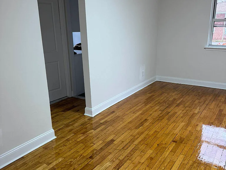 68-45 Cloverdale Blvd #2B — Photo 4