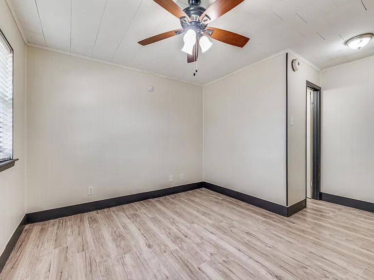 9311 Oakland Dr — Photo 7