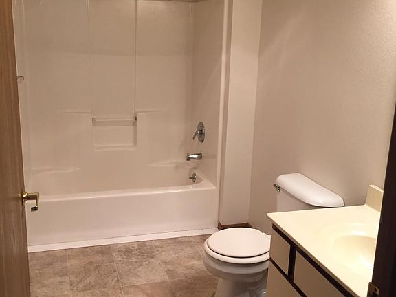 5th image of 1518 S Wasson Ln APT 8