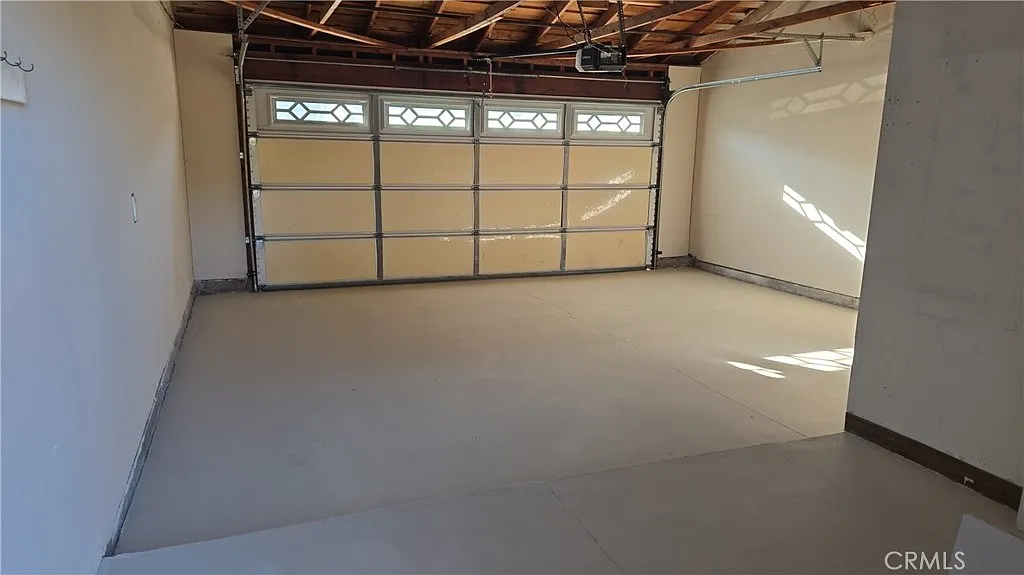 2 bed, 1.5 bath, 875 sqft, $3,700 — Photo 4