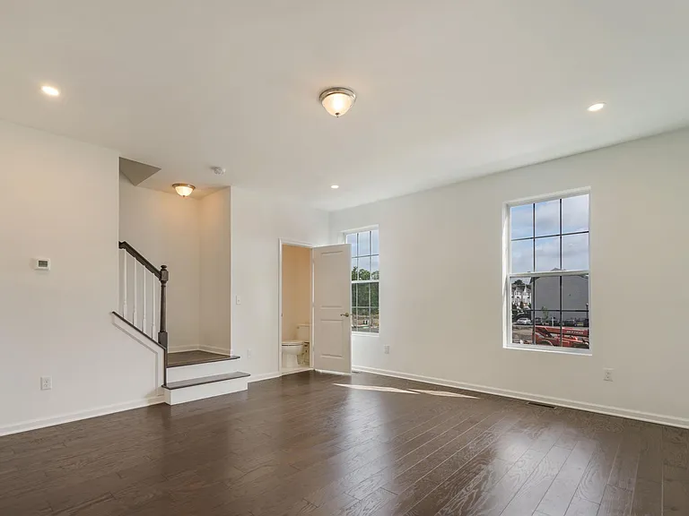 304 Virtue Rd — Photo 8