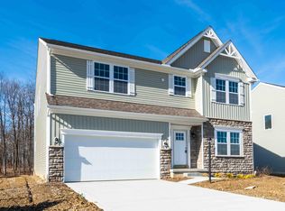 1137 Legacy Ln, Pataskala, OH 43062