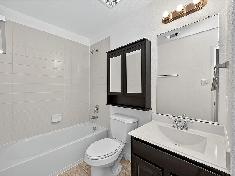 83 W Wading Pond Cir — Photo 36