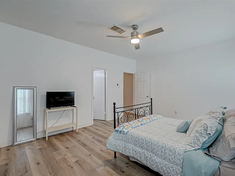 8077 El Mundo St #8077 — Photo 24