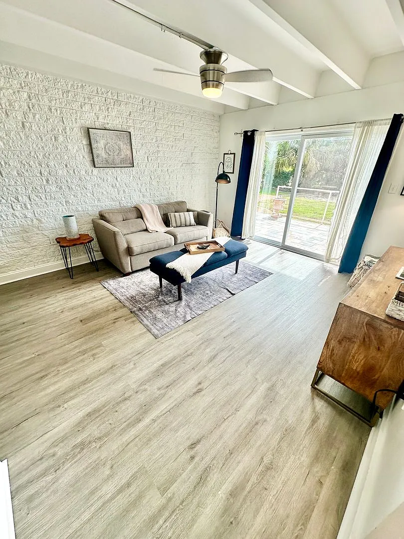 Nice 2 bedroom waterfront Okaloosa Island property for rent! — Photo 3