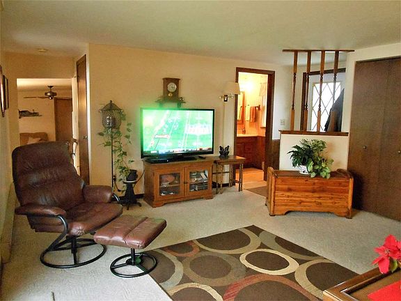 View to the kitchen!