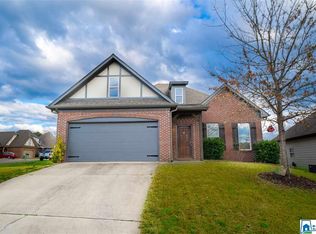 1012 Medinah Dr, Calera, AL 35040