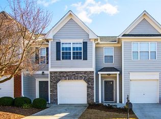 6274 Shoreview Cir, Flowery Branch, GA 30542