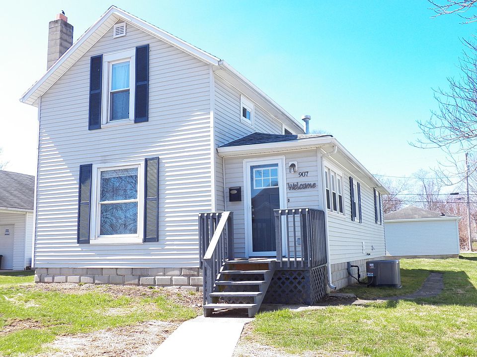 1st image of 907 Spruce Ave