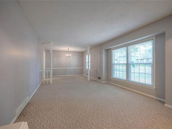 5th image of 10101 W 97th Ter