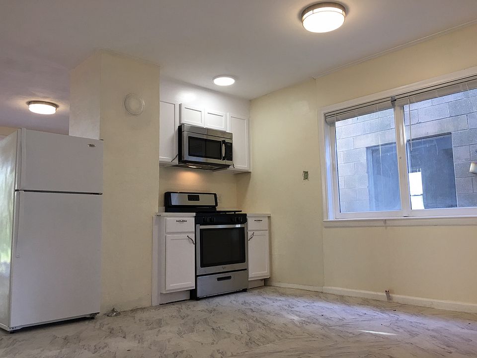 1st image of 22-26 Bagley Ave #1