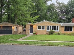 560 Estate Rd, Maple Shade, NJ 08052