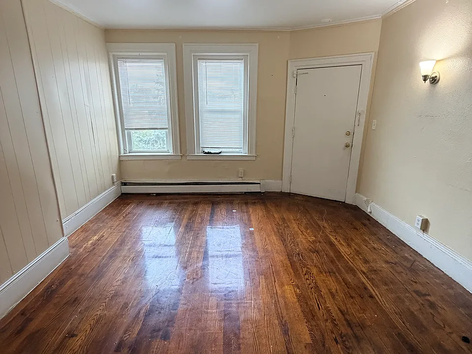 703 Howard Ave #42