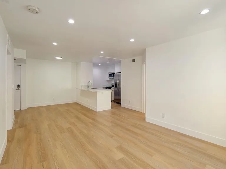 1806 North Berendo Street — Photo 18