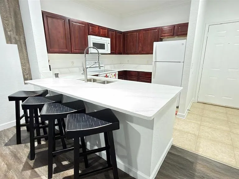 1301 Tuscan Ter #9403 — Photo 46