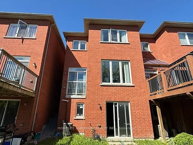 37 Napanee St — Photo 17