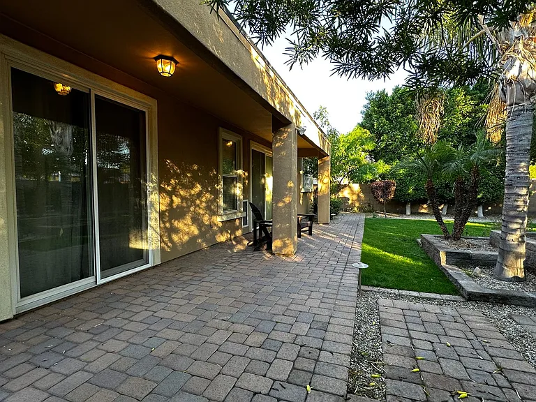 2303 E Dogwood Dr — Photo 45