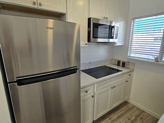 5th image of 3836 3rd Ave APT 6