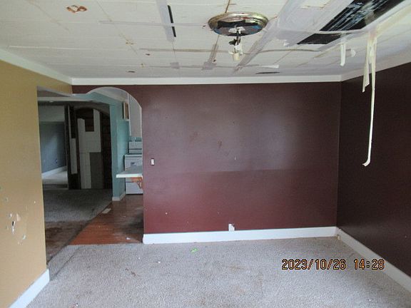 2nd image of 107 W Olive St
