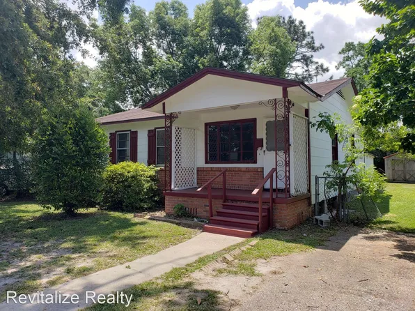 11 Edinborough Ave, Chickasaw, AL 36611