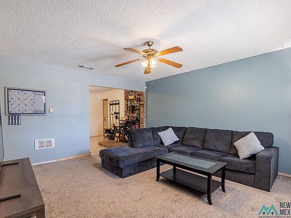 3rd image of 3208 Ross St