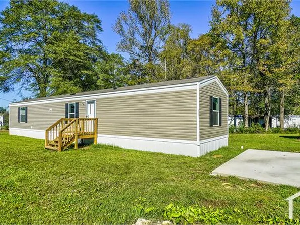 7 Oakwood Dr, Nash, TX 75569