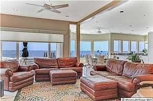 4th image of 3311 Churchill Dr