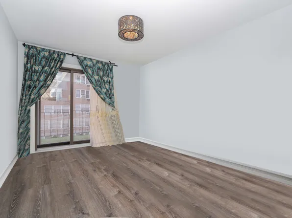 3225 Shore Parkway image 16 of 27