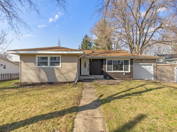 131 Oak St, Wayland, MI 49348