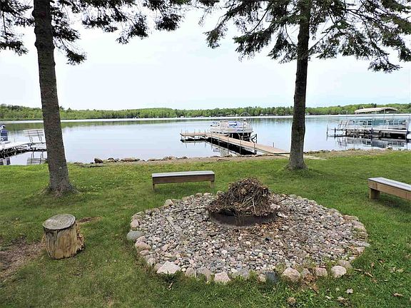 Make memories by the firepit!