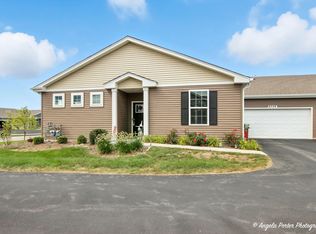 6324 Maple Glen Dr, Wonder Lake, IL 60097