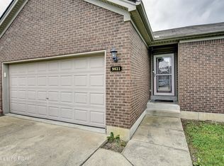 9831 Brooks Bend Rd, Louisville, KY 40258