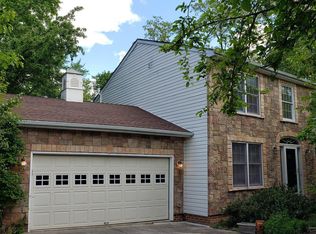 22 Hinesleigh Ct, Parkville, MD 21234