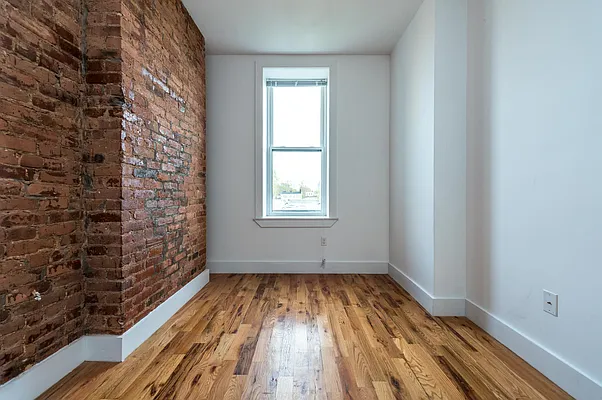 Rented by Nooklyn NYC LLC | media 23