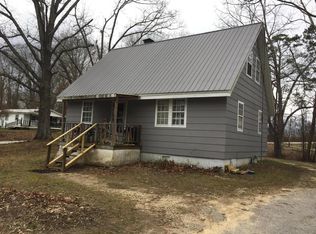 101 Moonbeam Ln, Jamestown, TN 38556