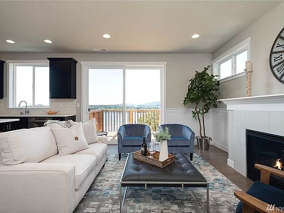 4th image of 3367 Amak Ln