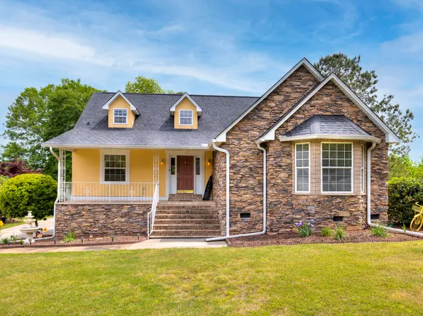 220 Plantation Dr, Manning, SC 29102