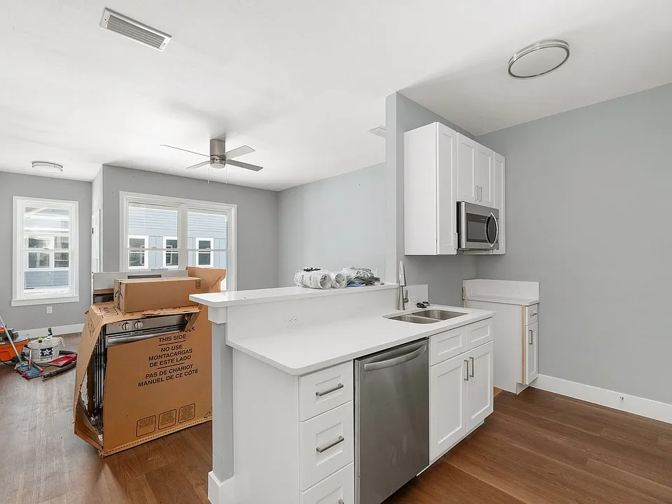 424 NW 3rd Ave #1