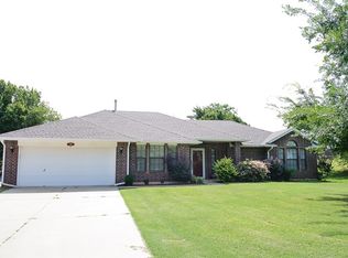 708 Springlake Rd, Newcastle, OK 73065