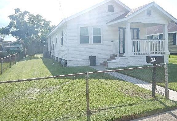 2nd image of 432 Pailet Ave